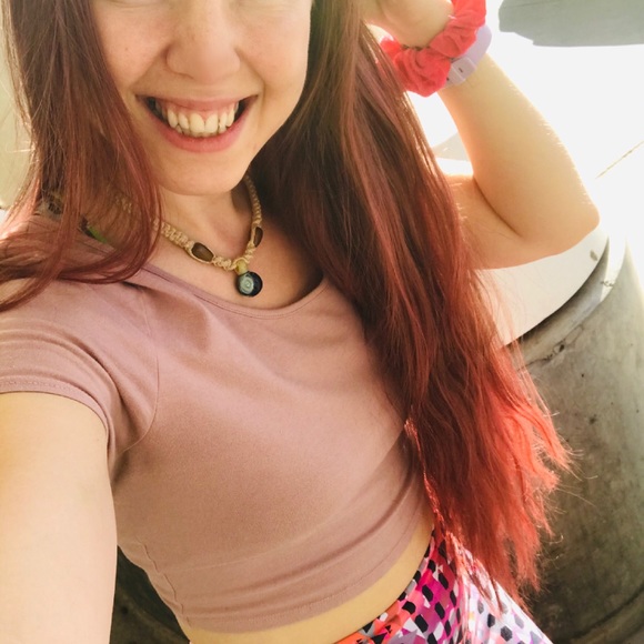 Meet your Posher, Annie - Picture 3 of 4